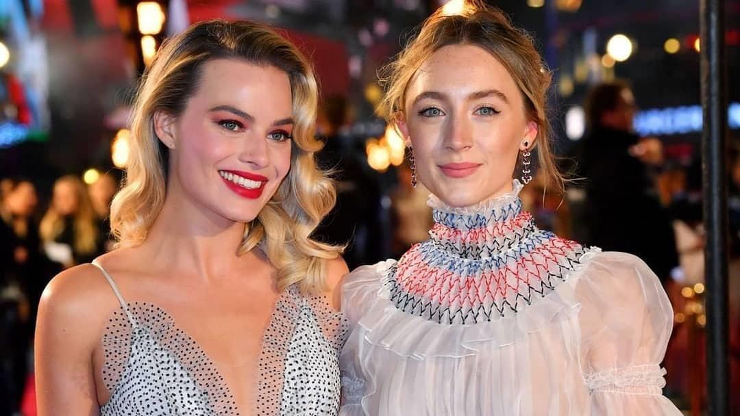 Королівський вихід: Марго Роббі і Сірша Ронан на прем’єрному показі "Марія – королева Шотландії" Королівський вихід: Марго Роббі і Сірша Ронан на прем’єрному показі "Марія – королева Шотландії"