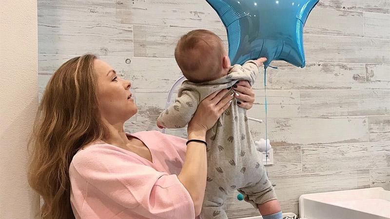 Алёна Шоптенко умилила сеть общим фото с сыном Алёна Шоптенко умилила сеть общим фото с сыном