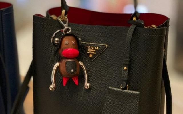 Обезьяны с красными губами: бренд Prada обвинили в расизме