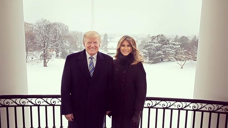 Меланія Трамп зачарувала мережу різдвяним фото з чоловіком