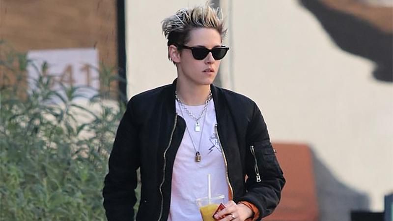 Акторка Крістен Стюарт влаштувала побачення з новою дівчиною: фотофакт Акторка Крістен Стюарт влаштувала побачення з новою дівчиною: фотофакт