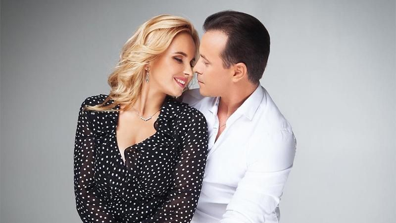 Чуттєвий танець і таємна церемонія: Лілія Ребрик розповіла про своє весілля Чуттєвий танець і таємна церемонія: Лілія Ребрик розповіла про своє весілля