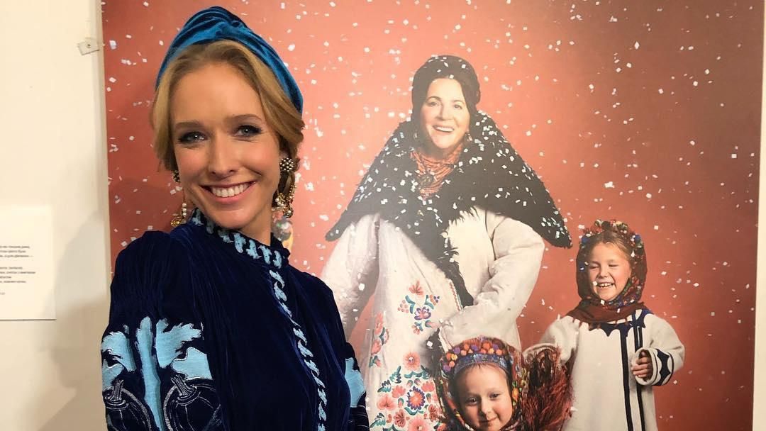 Катя Осадчая поздравила поклонников с католическим Рождеством: яркое фото Катя Осадчая поздравила поклонников с католическим Рождеством: яркое фото