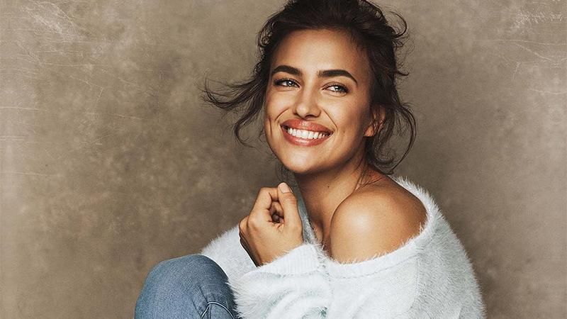 Ірина Шейк у незвичній позі прикрасила глянець: пікантні фото Ірина Шейк у незвичній позі прикрасила глянець: пікантні фото