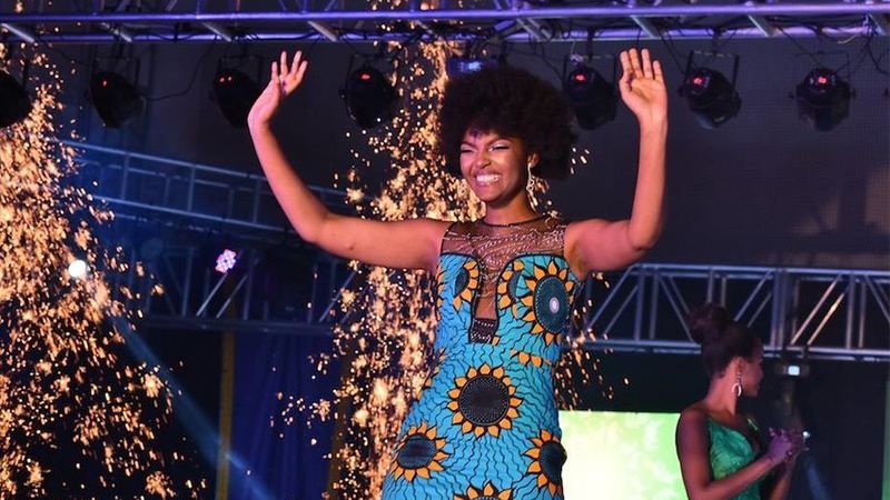 У "Міс Африка 2018" загорілась перука під час шоу: відео