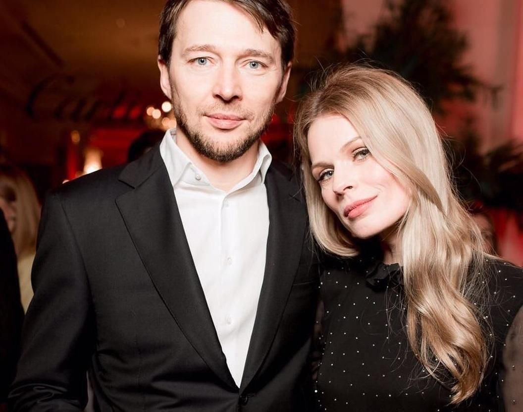 "Обожнюю кожну пережиту секунду": Оля Фреймут ніжно поцілувала чоловіка – фото "Обожнюю кожну пережиту секунду": Оля Фреймут ніжно поцілувала чоловіка – фото