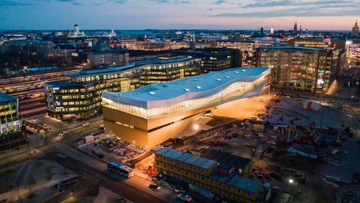 Книжный рай: чем снаружи и внутри поражает здание центральной библиотеки Хельсинки
