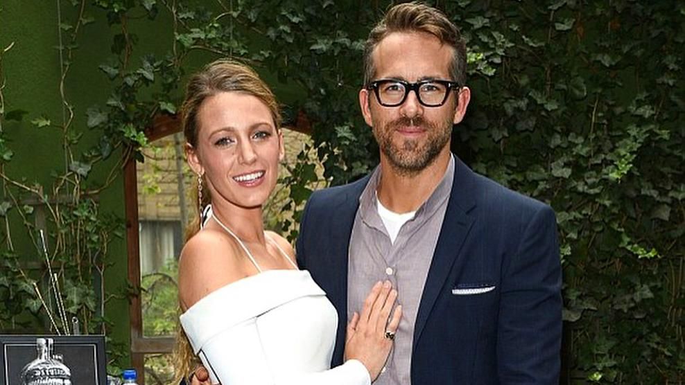 Вхід за запрошеннями: Блейк Лайвлі і Раян Рейнольдс влаштували закритий показ фільму для друзів Вхід за запрошеннями: Блейк Лайвлі і Раян Рейнольдс влаштували закритий показ фільму для друзів