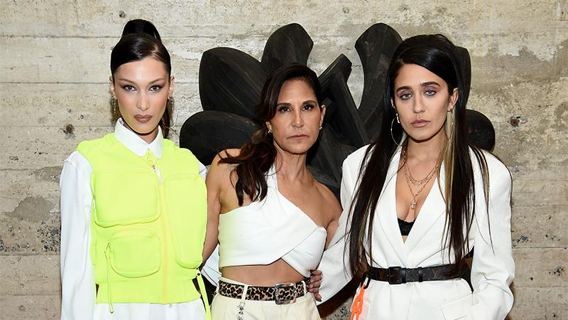 Модель Белла Хадид превратила мужскую рубашку в мини-платье: эпатажный образ манекенщицы