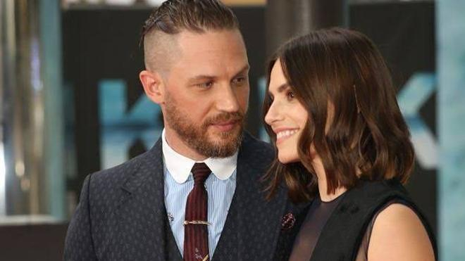 Том Харди и Шарлотта Райли второй раз стали родителями: сына назвали именем любимого героя отца