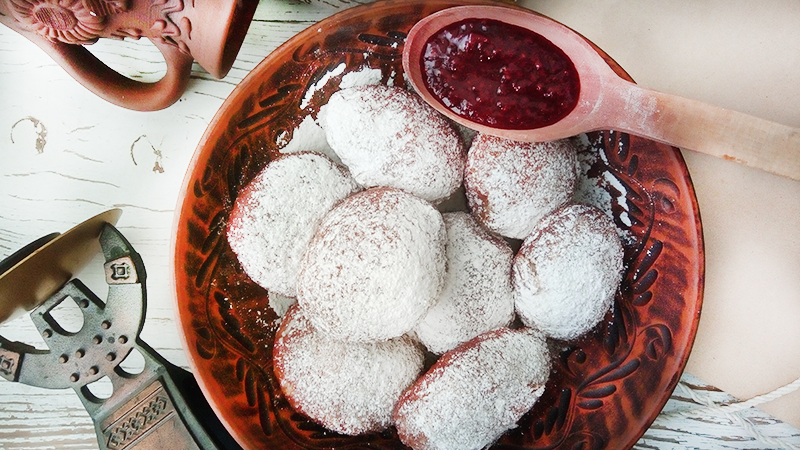 Пончики – рецепт приготовления пышных и душистых сладостей Пончики – рецепт приготовления пышных и душистых сладостей