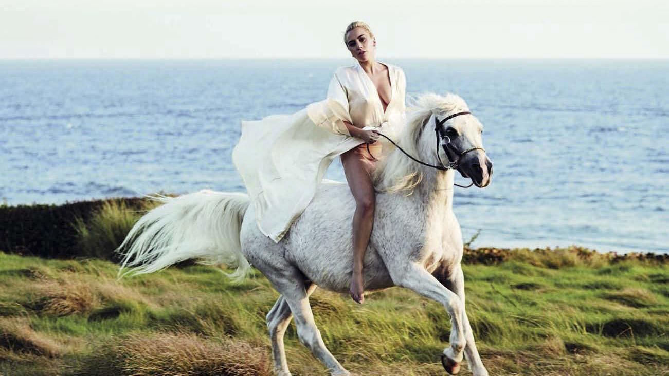 "Она всегда будет частью меня": Леди Гага рассказала о горькой утрате "Она всегда будет частью меня": Леди Гага рассказала о горькой утрате