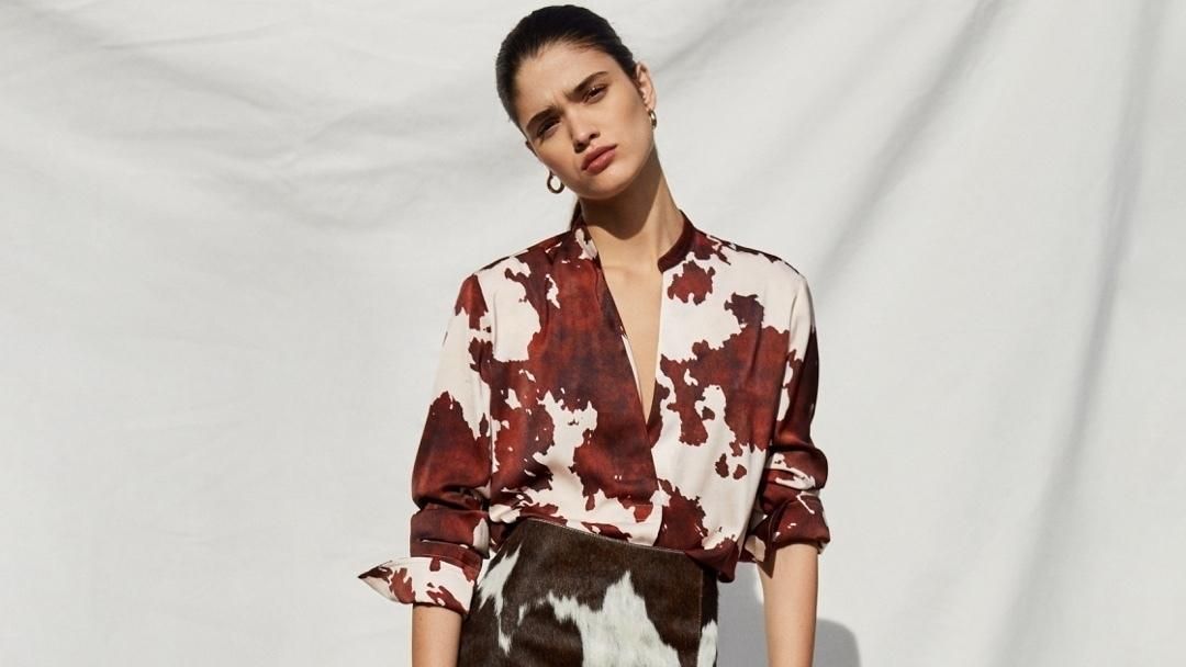 На замену "зебре" и "змее": коровий принт – тренд 2019 года На замену "зебре" и "змее": коровий принт – тренд 2019 года