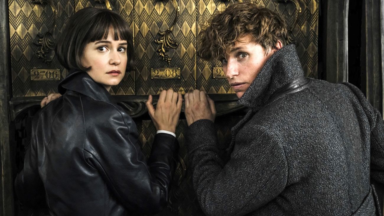 Студія Warner Bros відклала зйомки фільму "Фантастичні звірі 3": деталі Студія Warner Bros відклала зйомки фільму "Фантастичні звірі 3": деталі