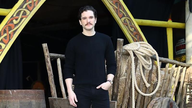 Голливудский актер Кит Харингтон изменился до неузнаваемости: фотофакт Голливудский актер Кит Харингтон изменился до неузнаваемости: фотофакт