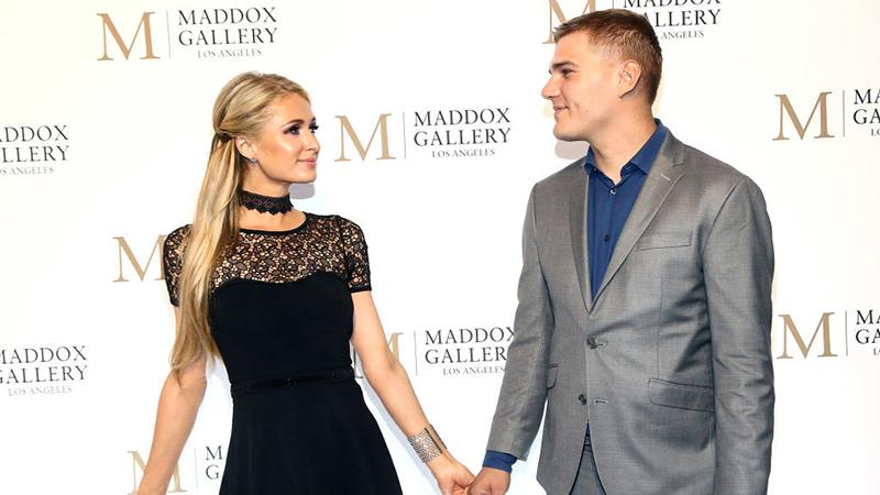 Экс-жених Пэрис Хилтон хочет вернуть ее любой ценой, – СМИ