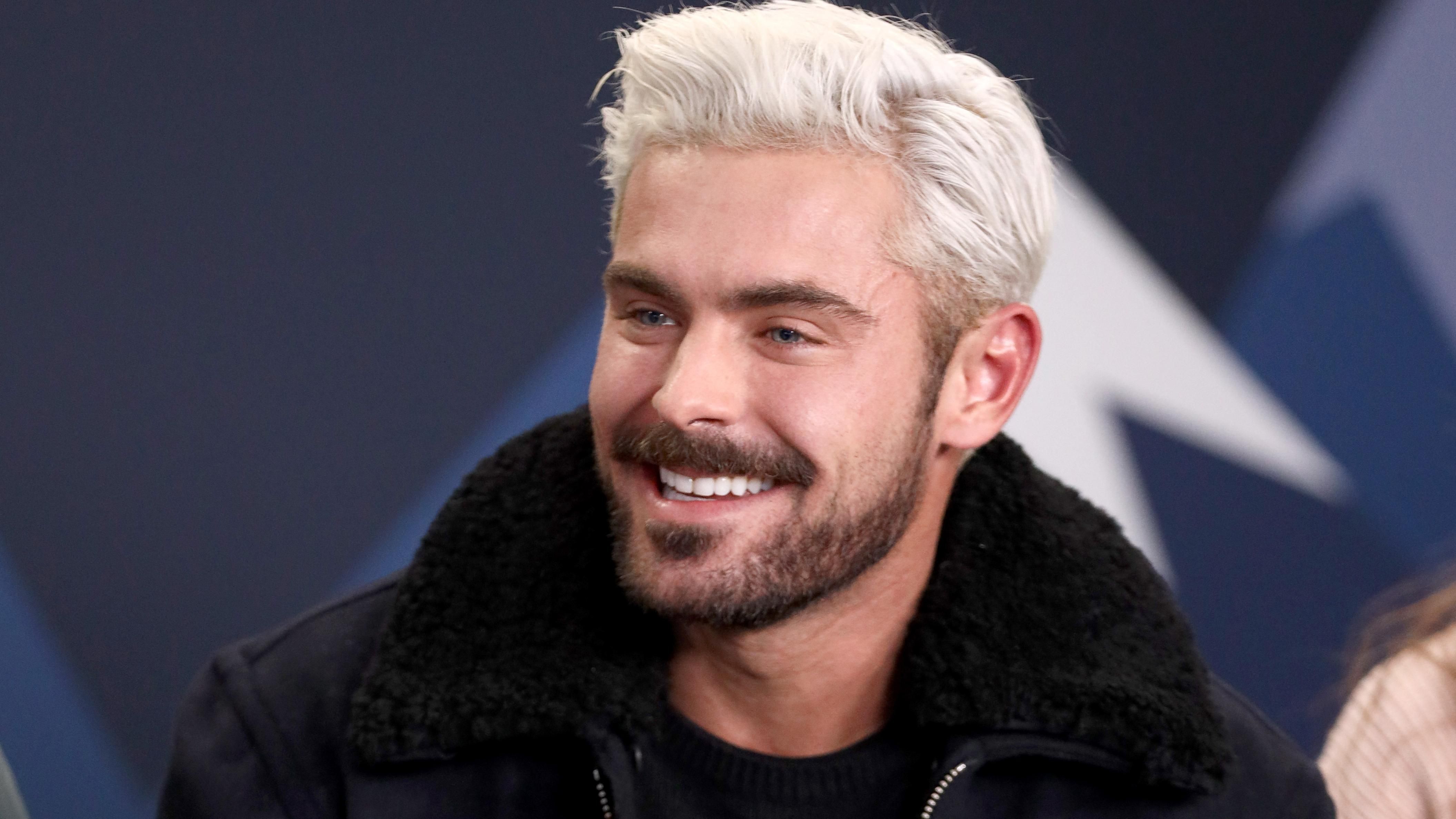 Зак Эфрон изменил цвет волос и появился в новом имидже на кинофестивале Sundance Зак Эфрон изменил цвет волос и появился в новом имидже на кинофестивале Sundance