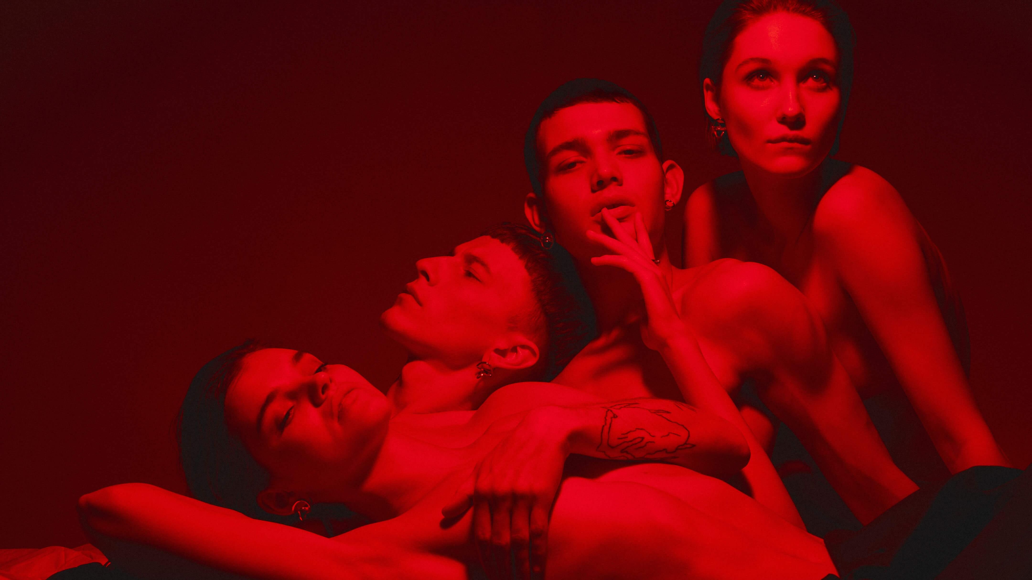 Українські бренди Frolov і Sova випустили колекцію прикрас: кошти підуть на благодійність Українські бренди Frolov і Sova випустили колекцію прикрас: кошти підуть на благодійність