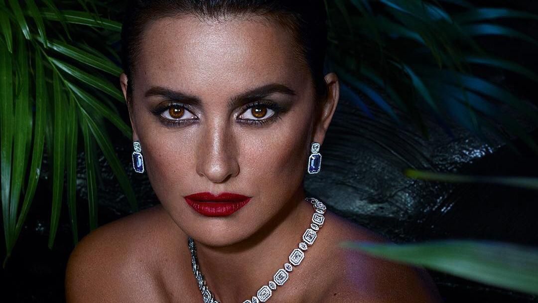 В джунглях: Пенелопа Крус снялась в роскошном фотосете для Swarovski В джунглях: Пенелопа Крус снялась в роскошном фотосете для Swarovski