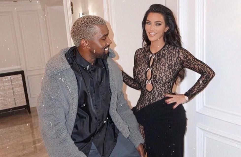 Кім Кардашян розсмішила мережу знімком зі сплячим Каньє Вестом Кім Кардашян розсмішила мережу знімком зі сплячим Каньє Вестом