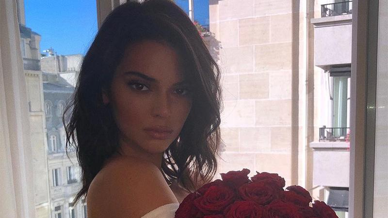 Кендалл Дженнер полностью обнажилась для глянца: фото 18+