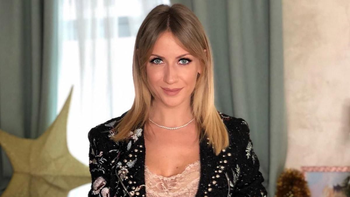 Хлопці бігали за нею табунами, – бабуся Лесі Нікітюк розповіла про її особисте життя Хлопці бігали за нею табунами, – бабуся Лесі Нікітюк розповіла про її особисте життя