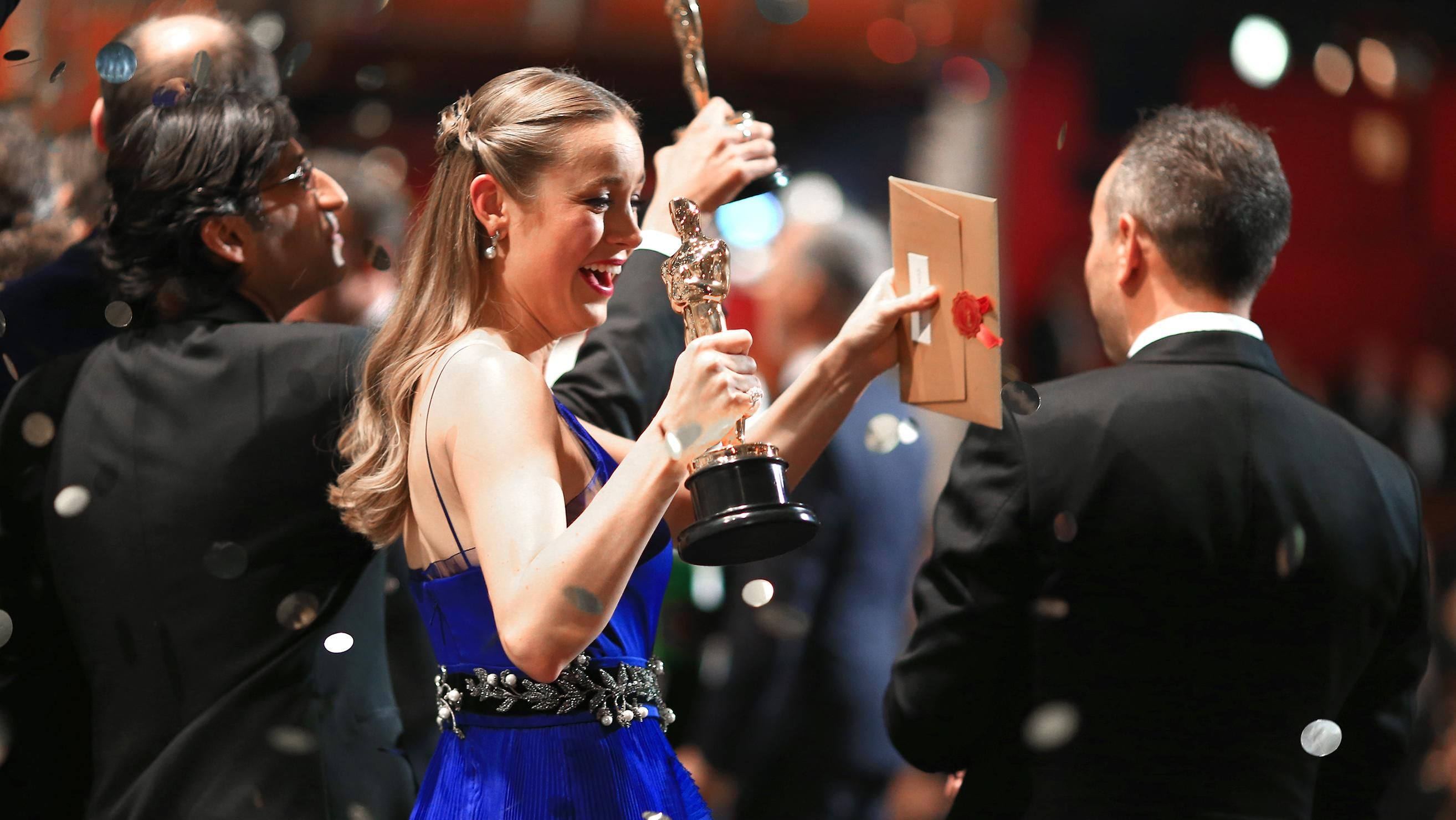 Крис Эванс, Дженнифер Лопес, Шарлиз Терон и другие: кто будет вручать награды Оскар – список