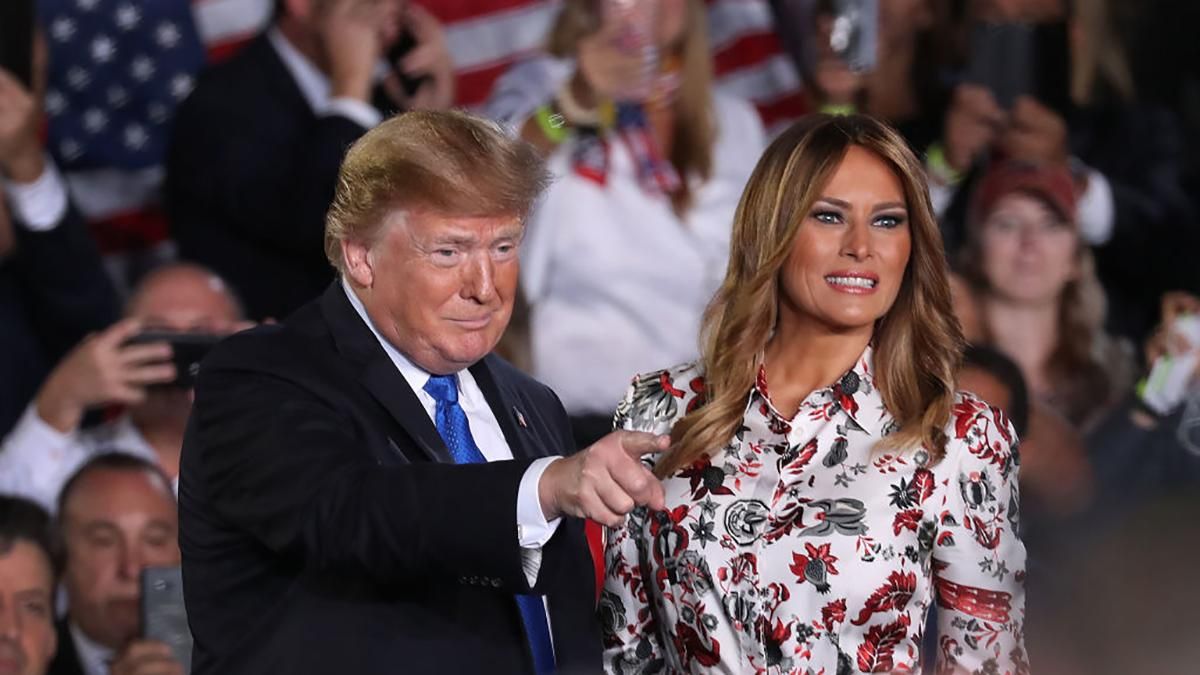 Мелания Трамп надела разноцветное платье на обсуждение кризиса в Венесуэле: фото Мелания Трамп надела разноцветное платье на обсуждение кризиса в Венесуэле: фото