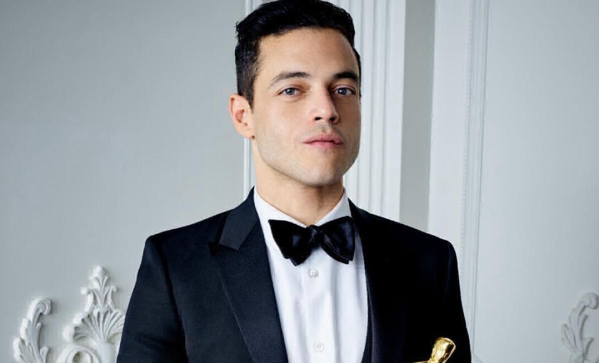 Упал от счастья: Рами Малек после награждения Оскаром слетел со сцены Упал от счастья: Рами Малек после награждения Оскаром слетел со сцены