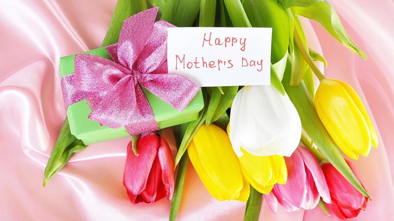 Що подарувати мамі на 8 березня – ідеї подарунку мамі до свята
