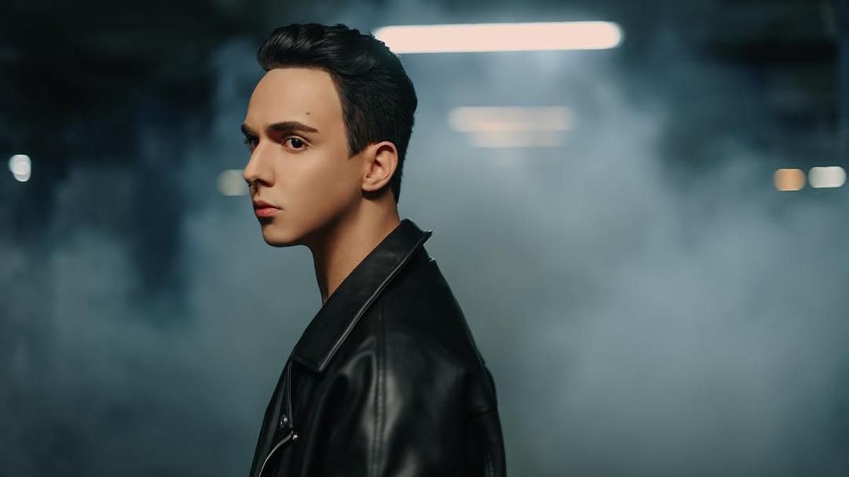 Переможець відбору Євробачення-2018 неочікувано змінив імідж: фото Переможець відбору Євробачення-2018 неочікувано змінив імідж: фото