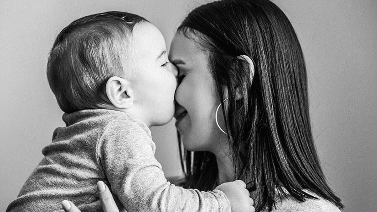 Джамала вперше показала обличчя свого маленького сина: чарівні фото Джамала вперше показала обличчя свого маленького сина: чарівні фото