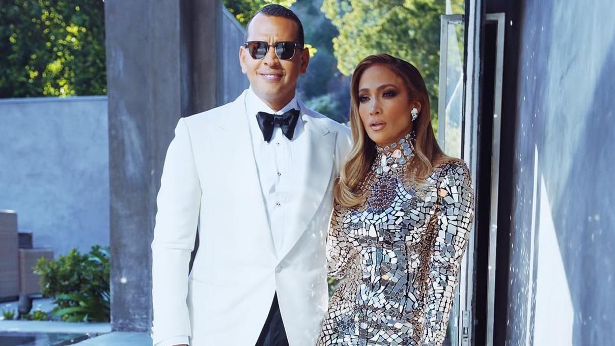 49-річна Дженніфер Лопес виходить заміж за 43-річного Алекса Родрігеса 49-річна Дженніфер Лопес виходить заміж за 43-річного Алекса Родрігеса