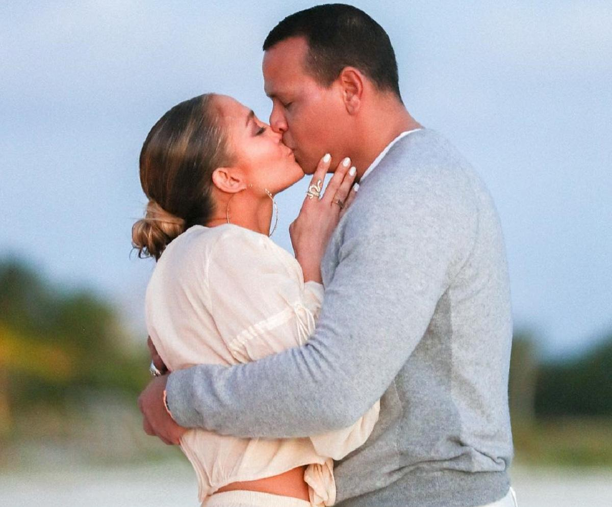 Появились первые фото помолвки Дженнифер Лопес и Алекса Родригеса