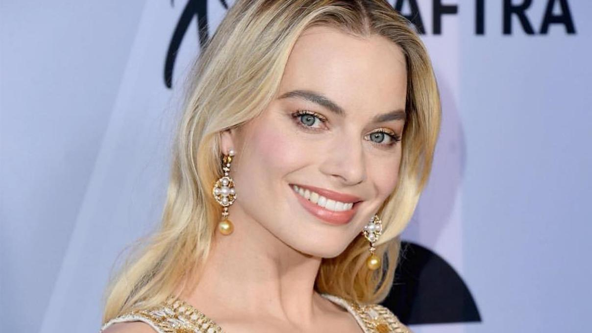 Когда ты на вершине власти, тебе всегда страшно, – Марго Робби рассказала о работе в Голливуде