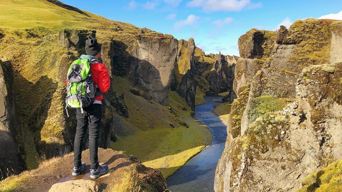 Невероятной красоты каньон в Исландии закрыли для туристов из-за Джастина Бибера: детали
