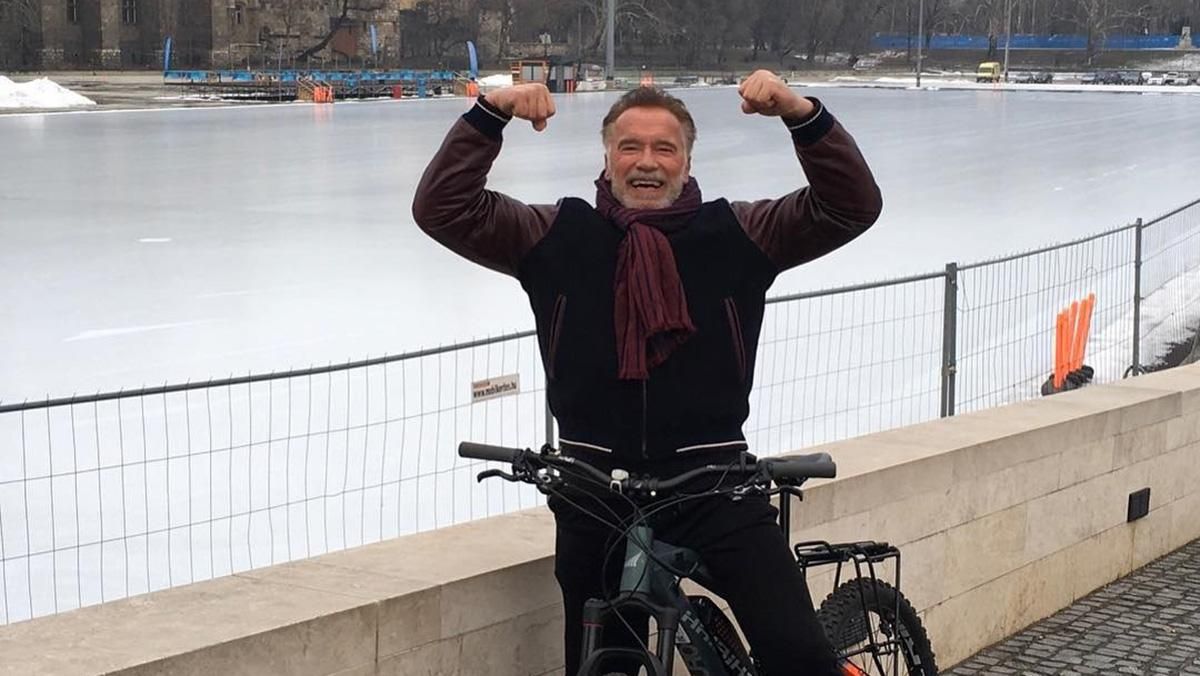 Арнольд Шварценеггер поділився курйозним роликом, який підкорив мережу Арнольд Шварценеггер поділився курйозним роликом, який підкорив мережу