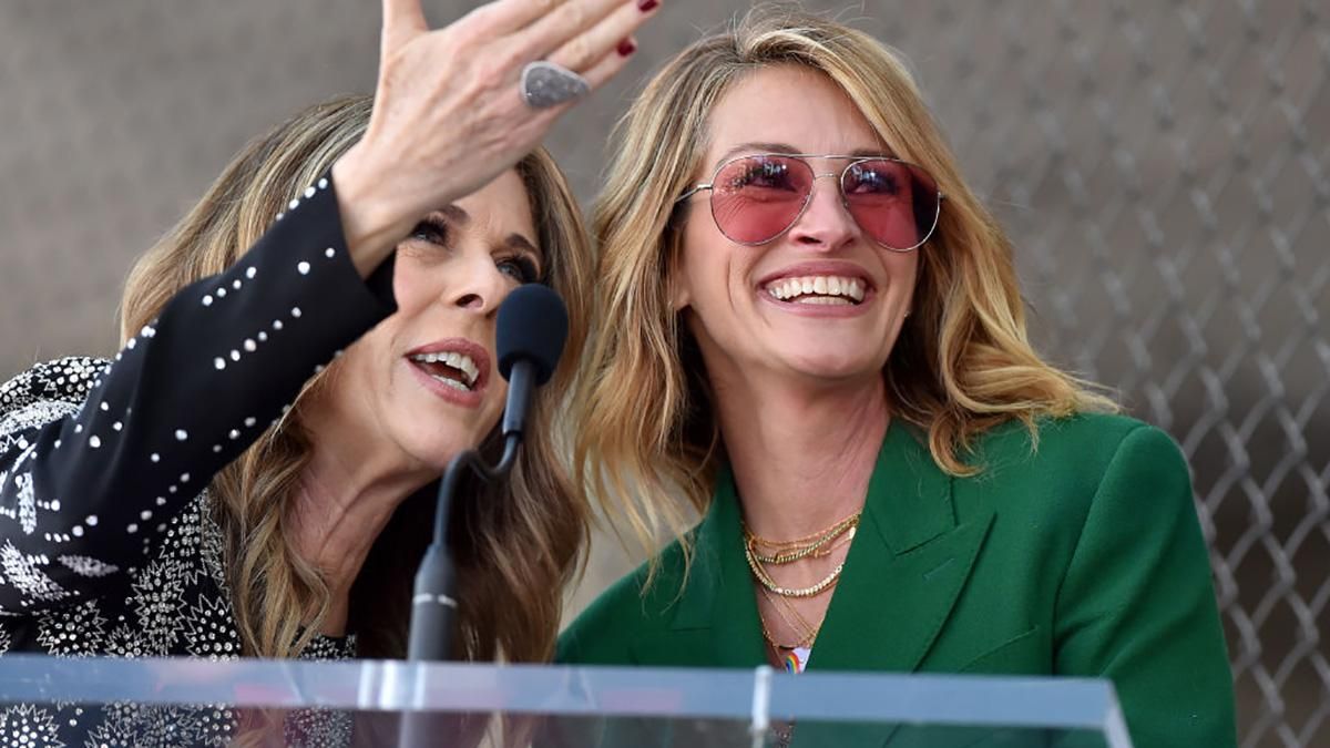 Джулия Робертс ошеломила стильным образом на торжественном мероприятии: фото Джулия Робертс ошеломила стильным образом на торжественном мероприятии: фото