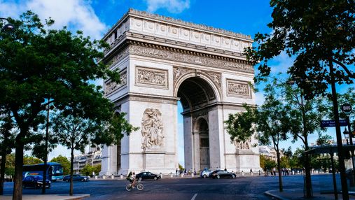 Одну из достопримечательностей Парижа "закроют" на три месяца
