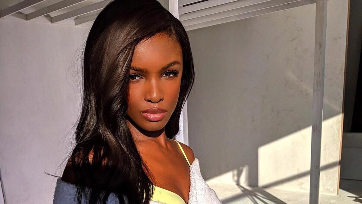 Найсексуальніші фото "ангела" Victoria's Secret Леомі Андерсон: 18+ Найсексуальніші фото "ангела" Victoria's Secret Леомі Андерсон: 18+