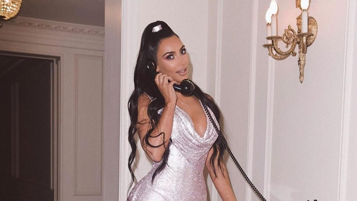 Ким Кардашян показала просторное имение с ремонтом за 40 миллионов долларов Ким Кардашян показала просторное имение с ремонтом за 40 миллионов долларов