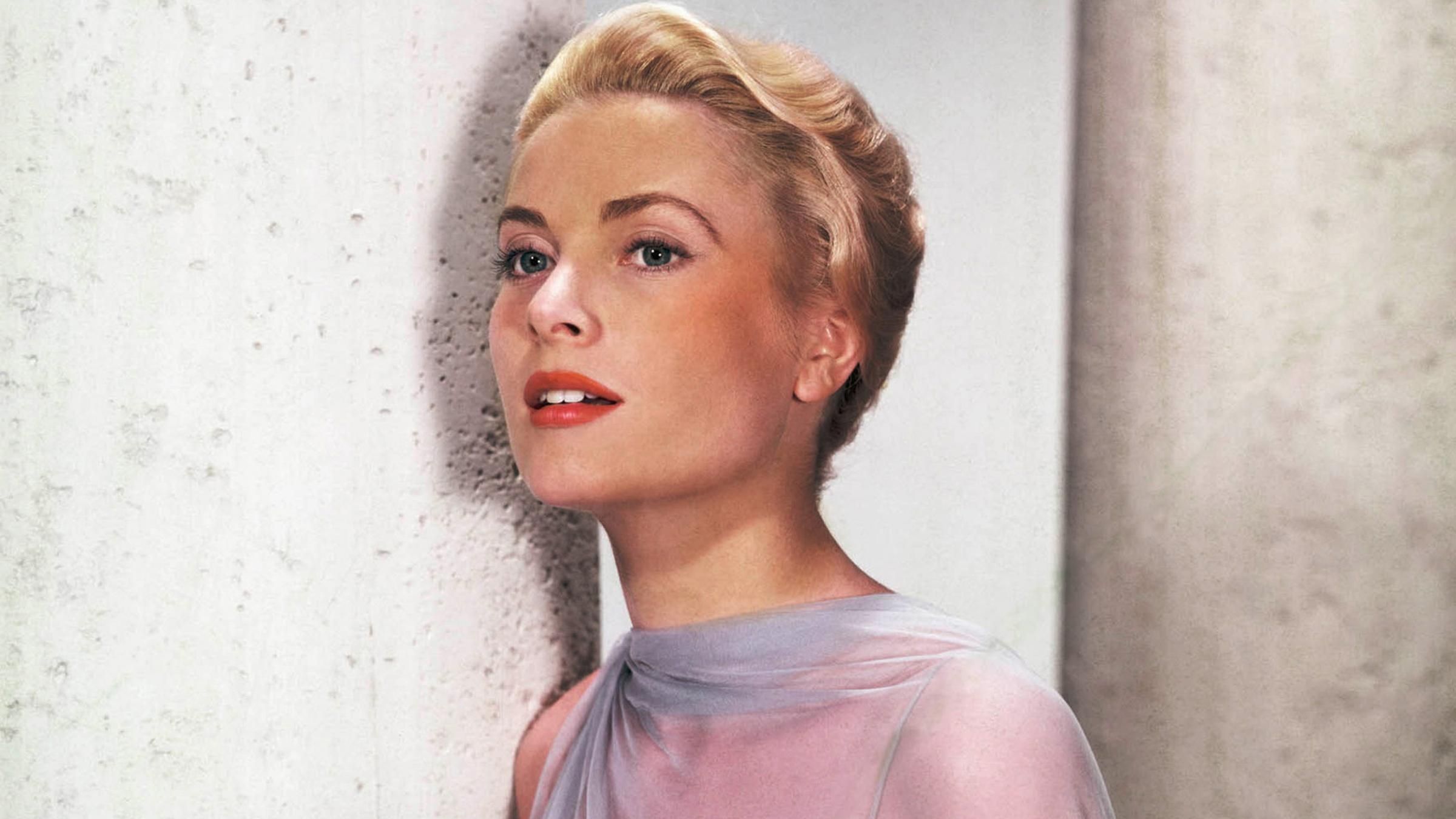 Наряд княгини Грейс Келли покажут на выставке Dior Наряд княгини Грейс Келли покажут на выставке Dior