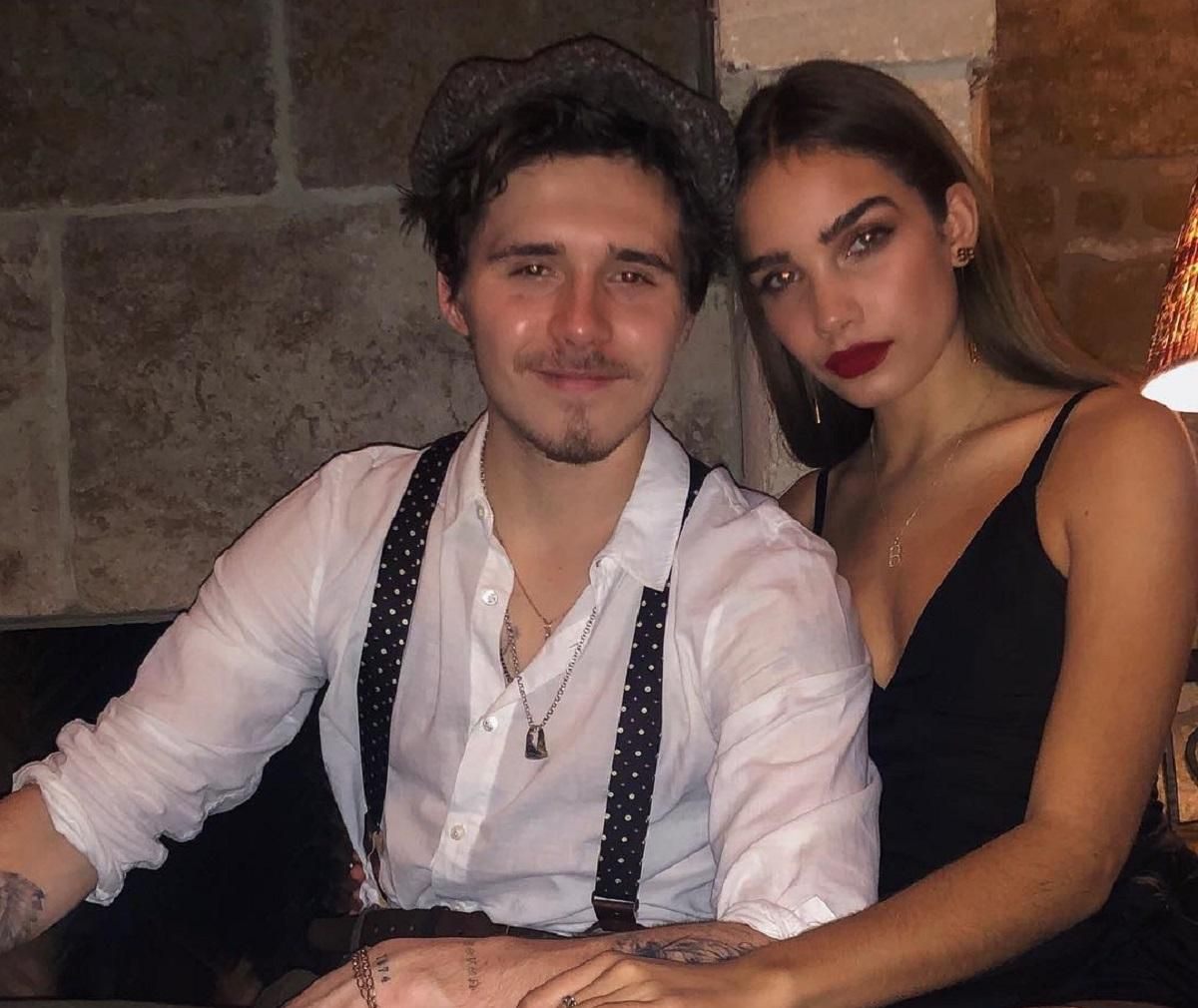 20-летний Бруклин Бекхэм с любимой посетили фестиваль Coachella 2019: романтическое фото 20-летний Бруклин Бекхэм с любимой посетили фестиваль Coachella 2019: романтическое фото