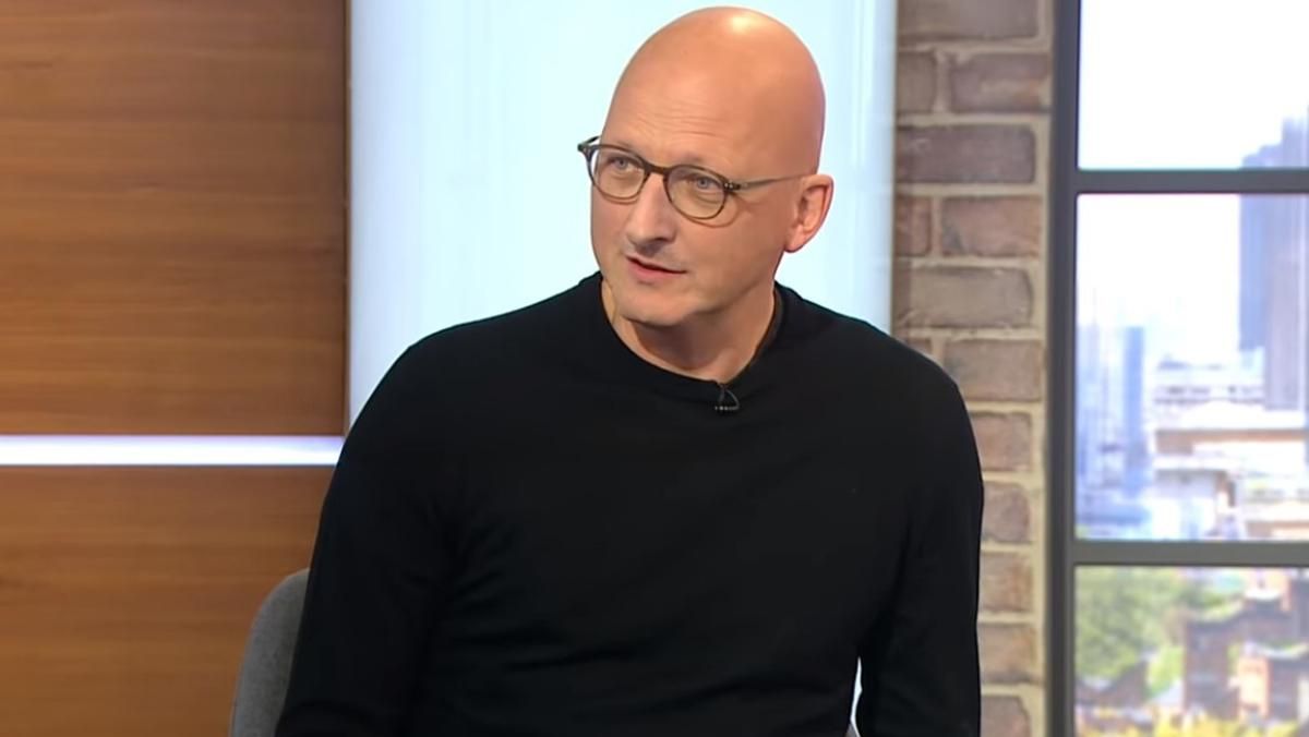 Режиссера скандального фильма о Майкле Джексоне привлекут к суду Режиссера скандального фильма о Майкле Джексоне привлекут к суду