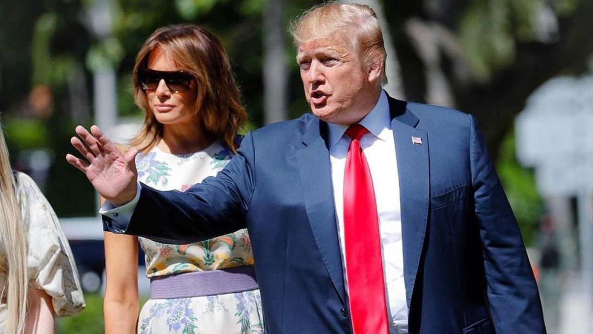 Елегантна сукня з ніжними квітами від Carolina Herrera: як Меланія Трамп святкувала Великдень Елегантна сукня з ніжними квітами від Carolina Herrera: як Меланія Трамп святкувала Великдень