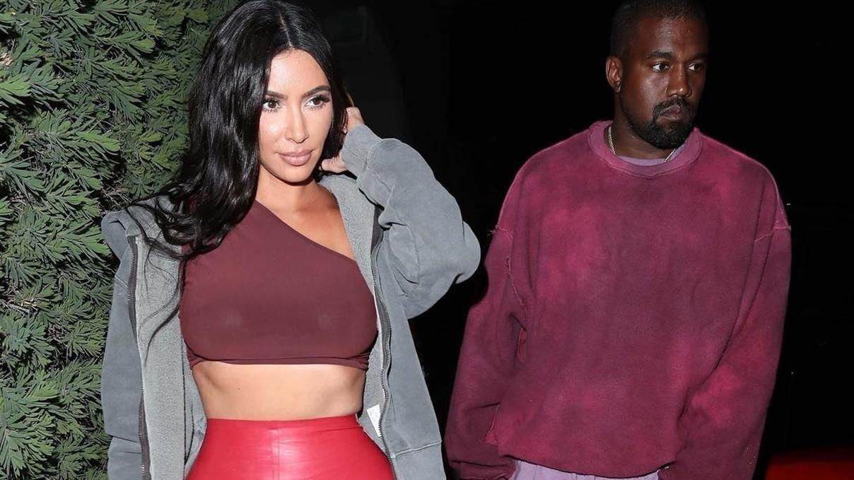 В красных лосинах и топе: Ким Кардашян пришла на вечеринку к Кайли Дженнер В красных лосинах и топе: Ким Кардашян пришла на вечеринку к Кайли Дженнер