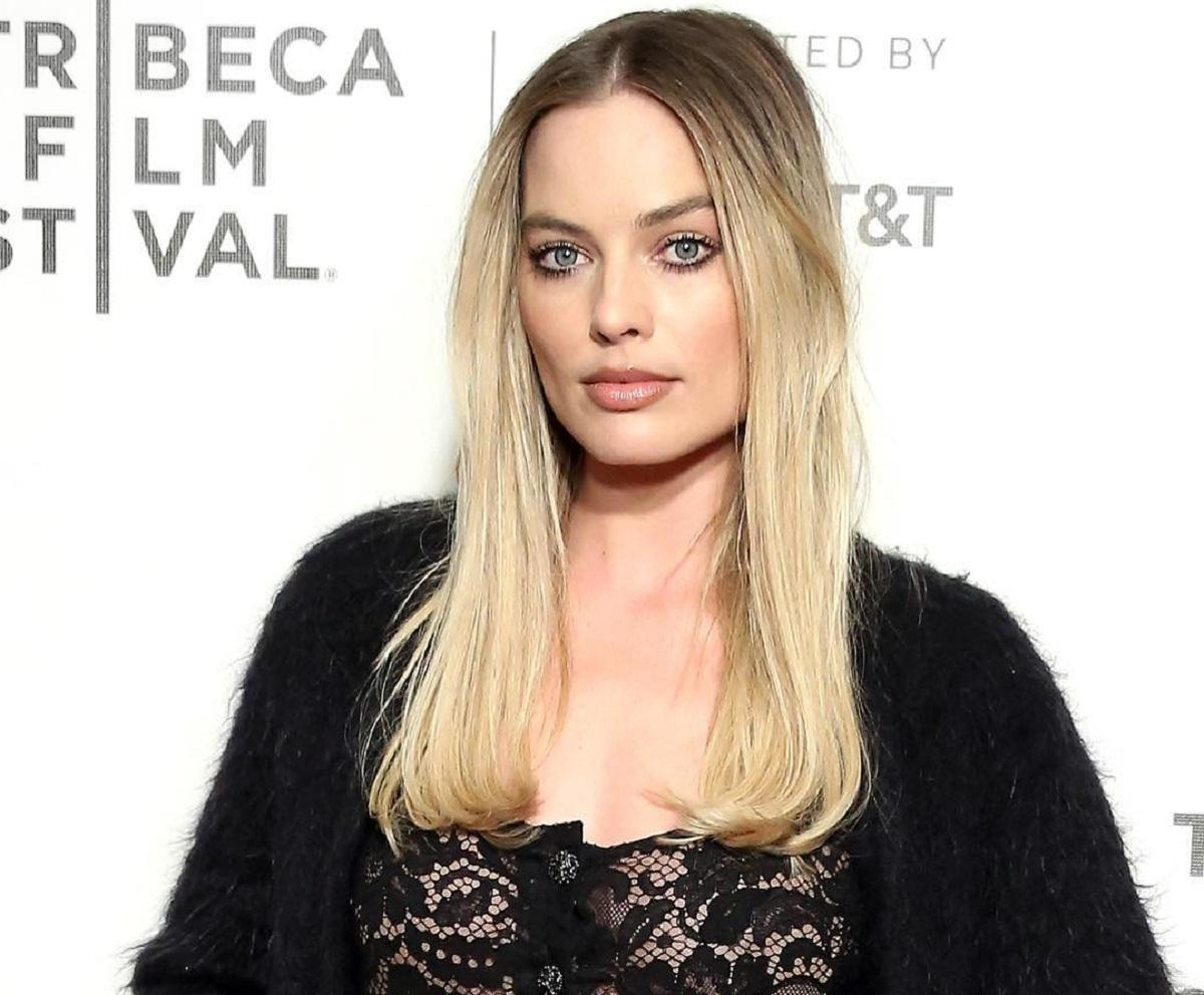 В прозрачном комбинезоне: смелый образ Марго Робби на красной дорожке кинофестиваля Tribeca