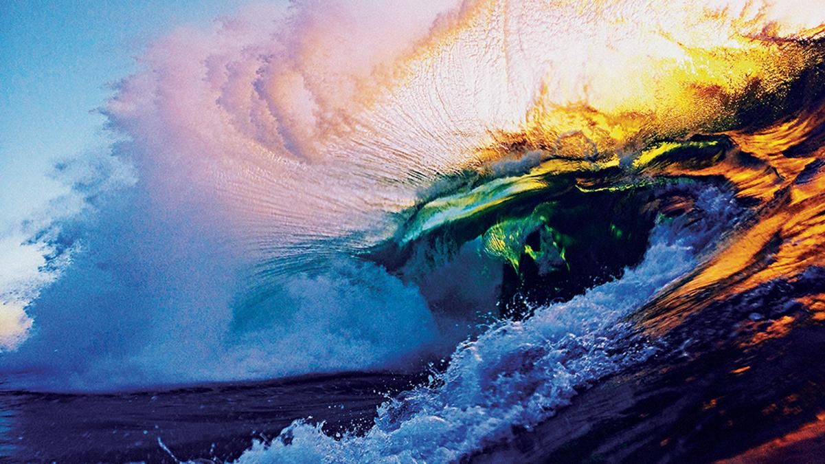Океан как искусство: видео с волнами, от которых перехватывает дыхание