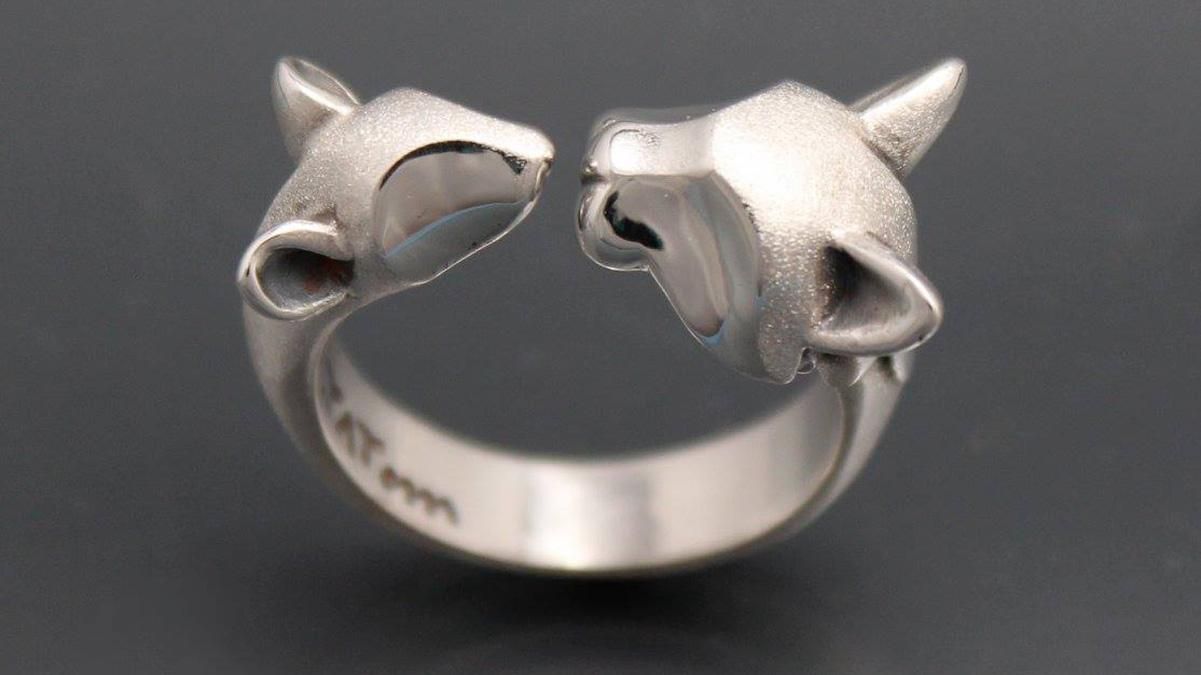 Ювелир создает удивительные украшения в память о домашних любимцах: фото Ювелир создает удивительные украшения в память о домашних любимцах: фото