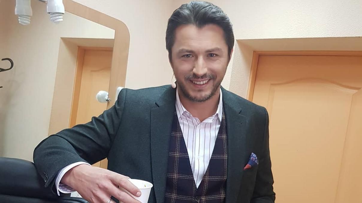 Притула заговорив російською і поцікавився, за кого вболівати на Євробаченні: іронічне відео Притула заговорив російською і поцікавився, за кого вболівати на Євробаченні: іронічне відео